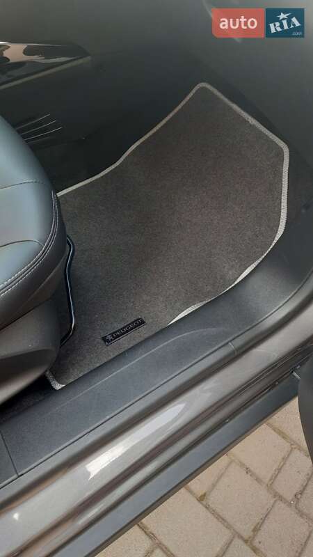 Позашляховик / Кросовер Peugeot 2008 2019 в Івано-Франківську