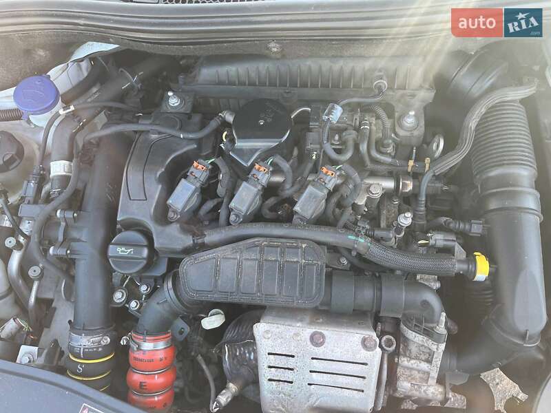 Позашляховик / Кросовер Peugeot 2008 2018 в Вінниці