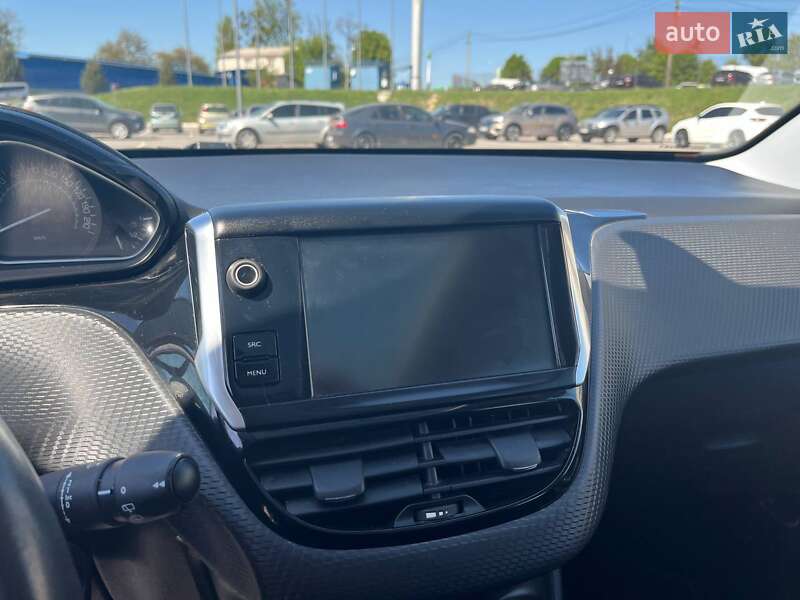 Позашляховик / Кросовер Peugeot 2008 2018 в Вінниці