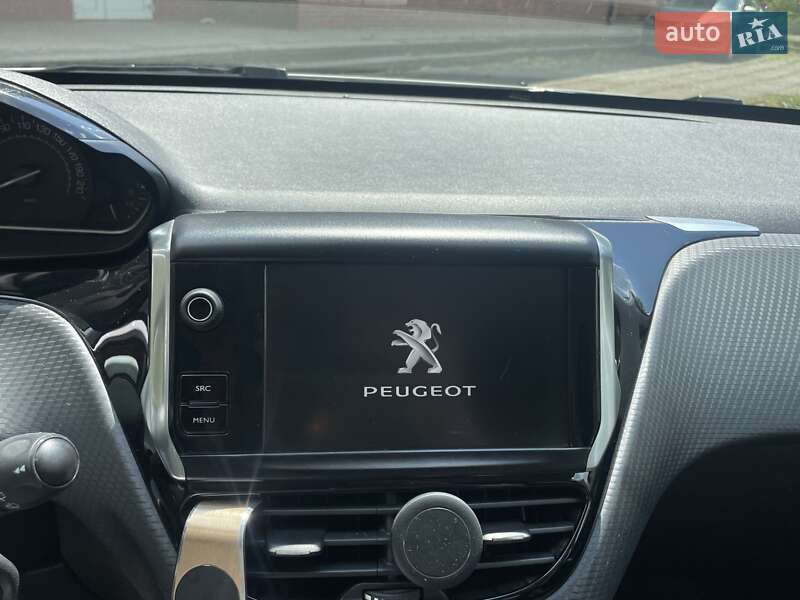 Позашляховик / Кросовер Peugeot 2008 2017 в Запоріжжі
