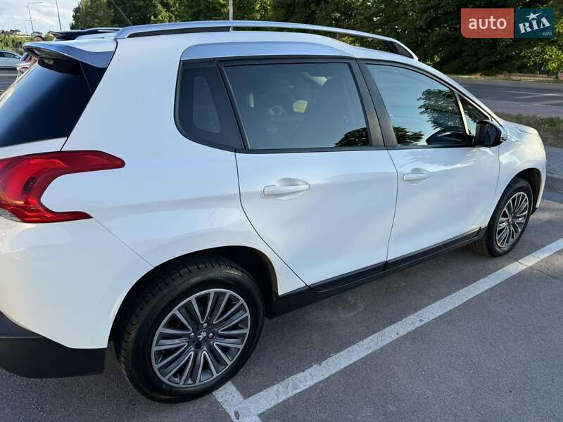 Внедорожник / Кроссовер Peugeot 2008 2014 в Ровно