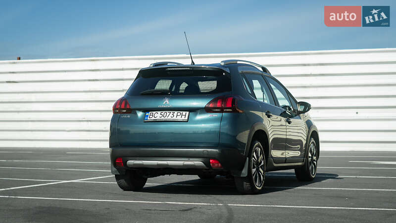 Позашляховик / Кросовер Peugeot 2008 2016 в Львові