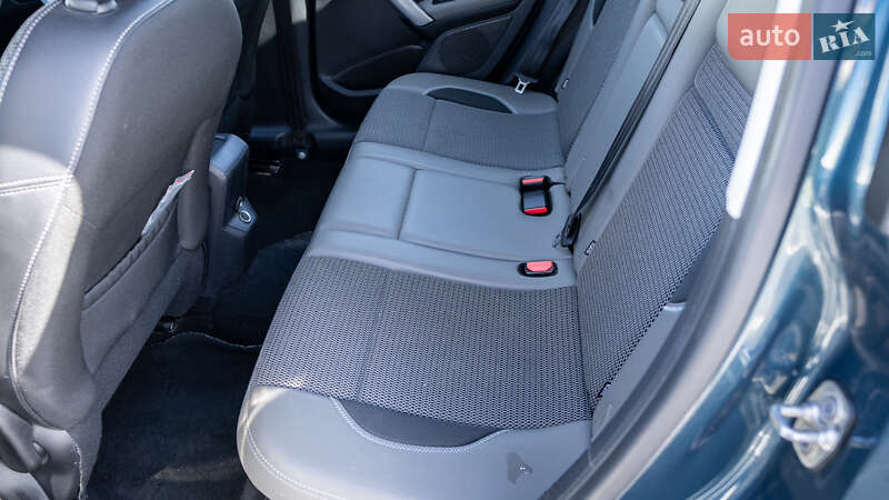 Позашляховик / Кросовер Peugeot 2008 2016 в Львові