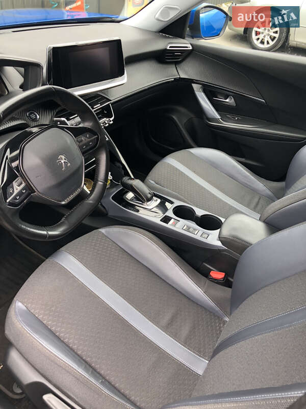 Позашляховик / Кросовер Peugeot 2008 2020 в Києві