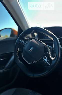 Позашляховик / Кросовер Peugeot 2008 2020 в Запоріжжі