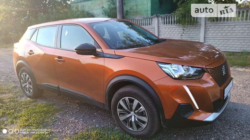 Внедорожник / Кроссовер Peugeot 2008 2022 в Киеве