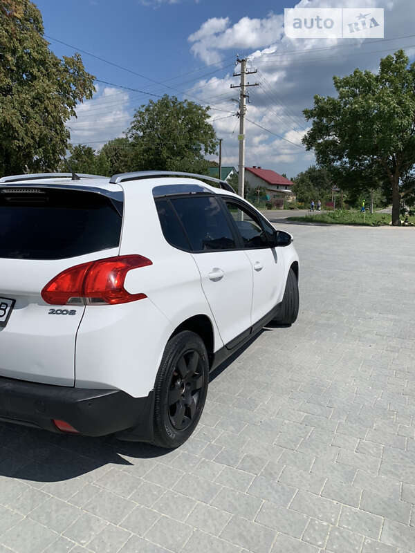 Внедорожник / Кроссовер Peugeot 2008 2014 в Винниках фото 3 Внедорожник / Кроссовер Peugeot 2008 2014 в Винниках