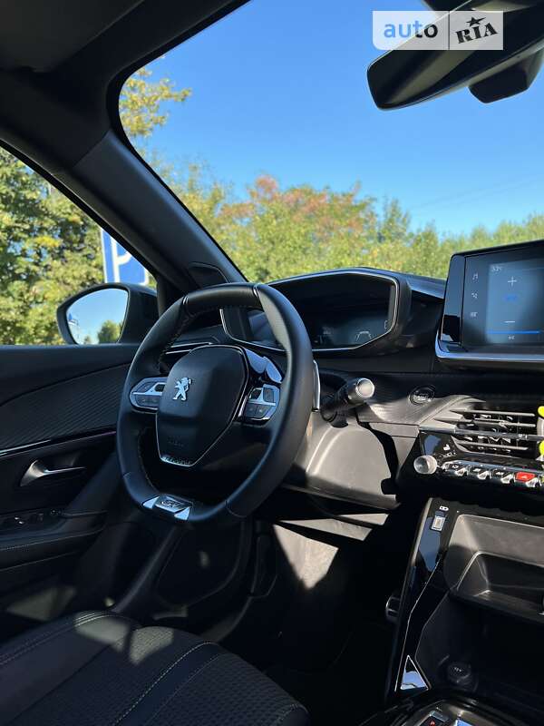 Внедорожник / Кроссовер Peugeot 2008 2022 в Львове