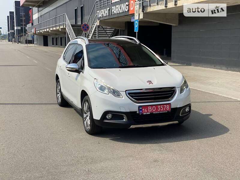 Внедорожник / Кроссовер Peugeot 2008 2015 в Киеве