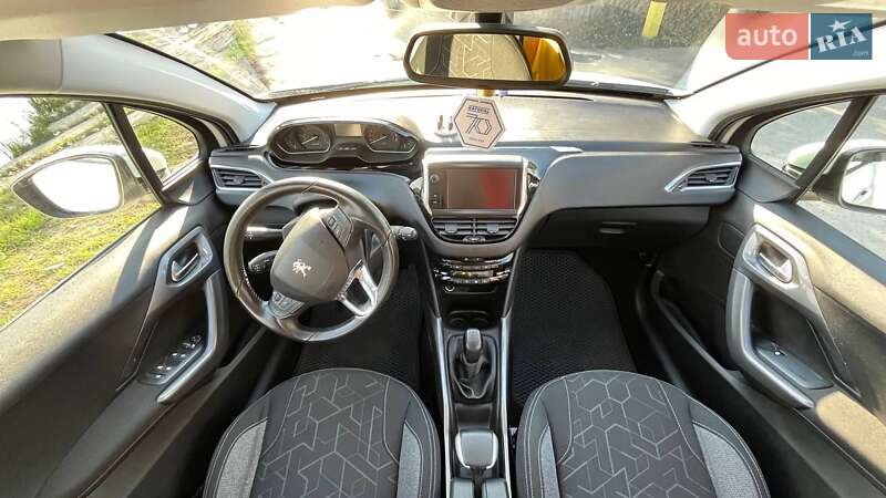 Позашляховик / Кросовер Peugeot 2008 2019 в Києві