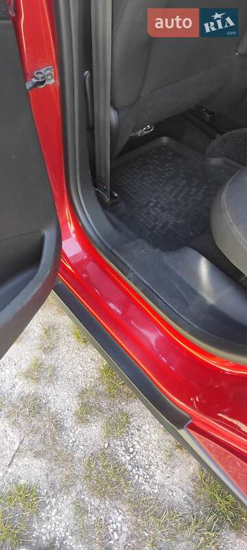 Позашляховик / Кросовер Peugeot 2008 2014 в Підволочиську