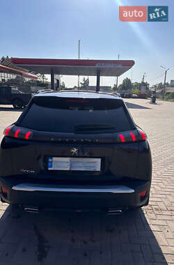Внедорожник / Кроссовер Peugeot 2008 2020 в 
