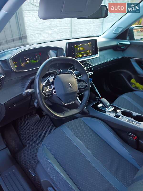 Позашляховик / Кросовер Peugeot 2008 2020 в Лозовій
