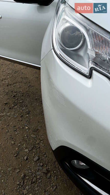 Позашляховик / Кросовер Peugeot 2008 2013 в Кривому Розі