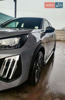 Внедорожник / Кроссовер Peugeot 2008 2023 в Черкассах