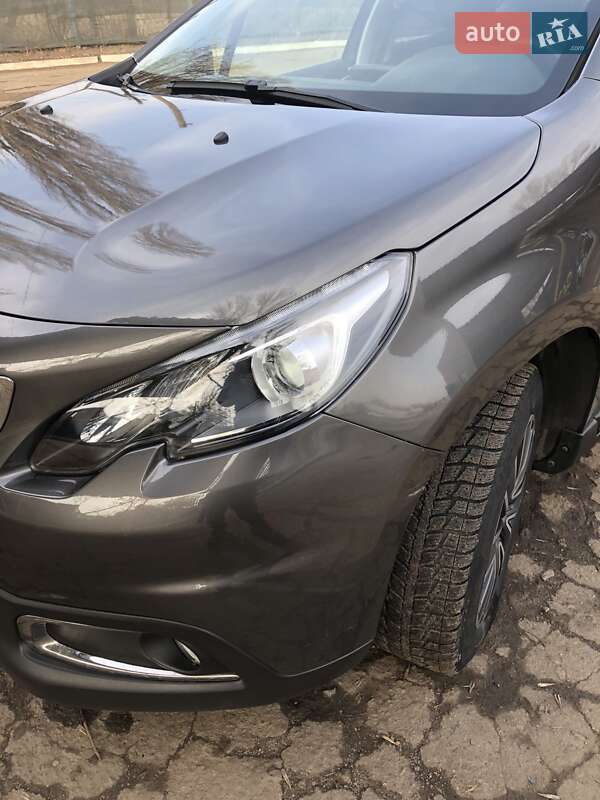 Внедорожник / Кроссовер Peugeot 2008 2019 в Полтаве