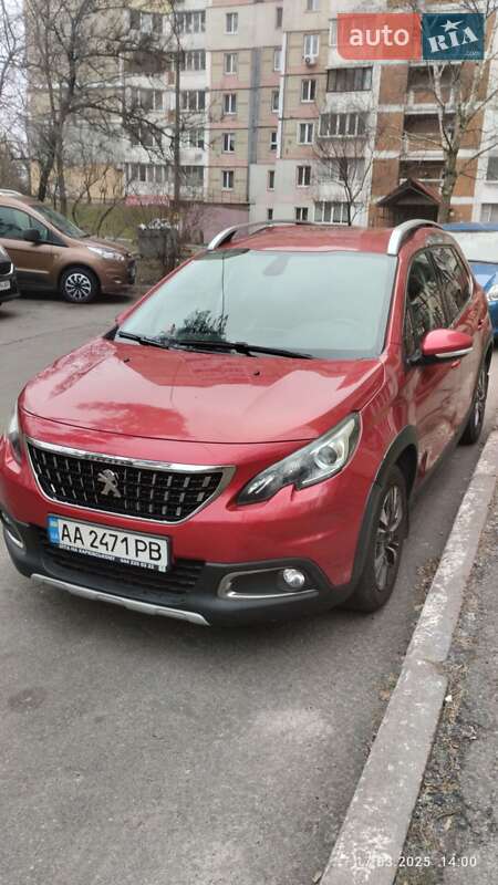 Внедорожник / Кроссовер Peugeot 2008 2017 в 