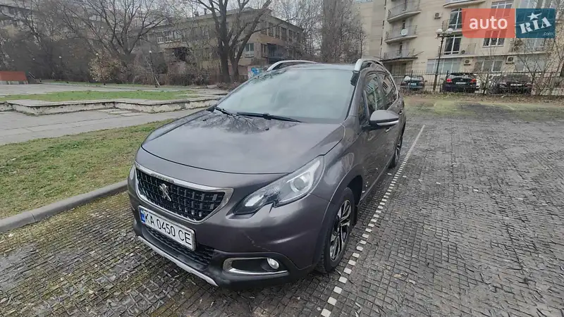 Позашляховик / Кросовер Peugeot 2008 2016 в 