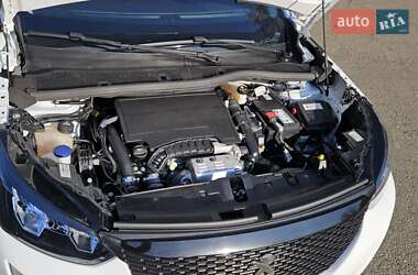 Внедорожник / Кроссовер Peugeot 2008 2021 в 