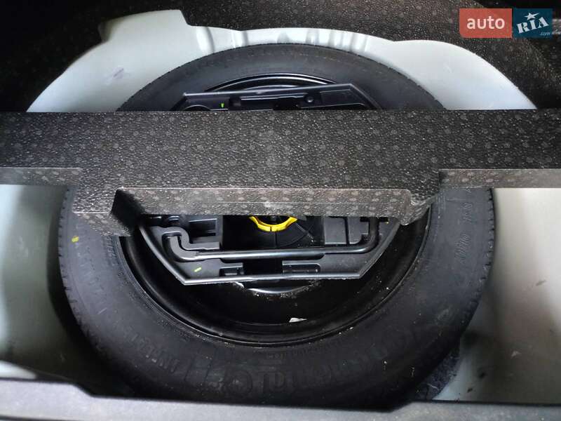 Позашляховик / Кросовер Peugeot 2008 2013 в Рівному фото 25 Позашляховик / Кросовер Peugeot 2008 2013 в Рівному