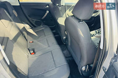 Позашляховик / Кросовер Peugeot 2008 2013 в 