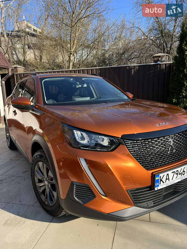 Внедорожник / Кроссовер Peugeot 2008 2021 в Киеве