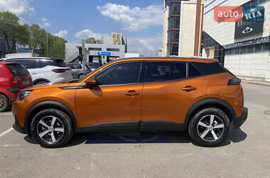 Внедорожник / Кроссовер Peugeot 2008 2020 в 