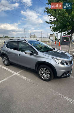 Внедорожник / Кроссовер Peugeot 2008 2017 в Киеве