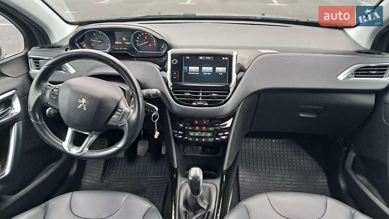 Внедорожник / Кроссовер Peugeot 2008 2016 в Львове