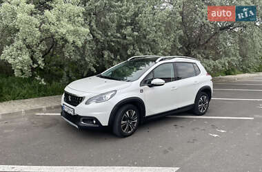 Внедорожник / Кроссовер Peugeot 2008 2017 в Одессе