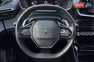 Позашляховик / Кросовер Peugeot 2008 2020 в 