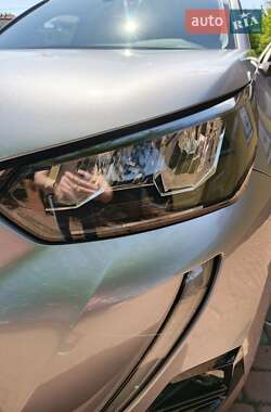 Внедорожник / Кроссовер Peugeot 2008 2020 в 