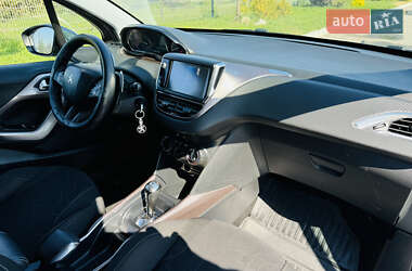 Позашляховик / Кросовер Peugeot 2008 2013 в 