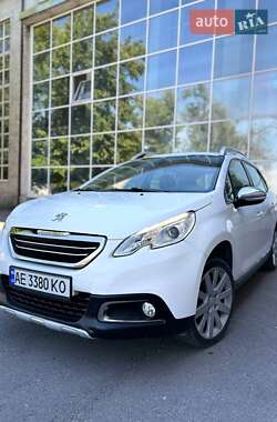 Внедорожник / Кроссовер Peugeot 2008 2014 в 