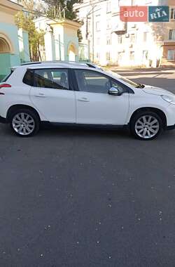 Внедорожник / Кроссовер Peugeot 2008 2014 в 