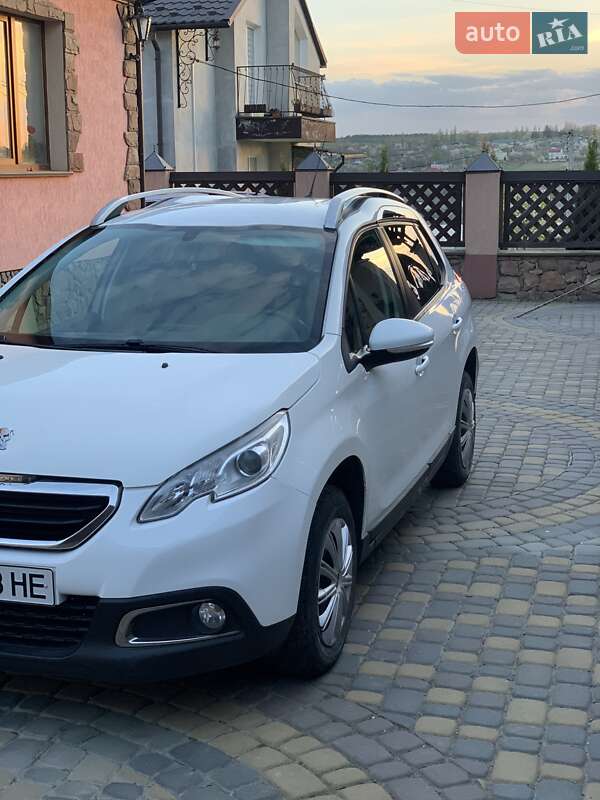 Позашляховик / Кросовер Peugeot 2008 2014 в Городку