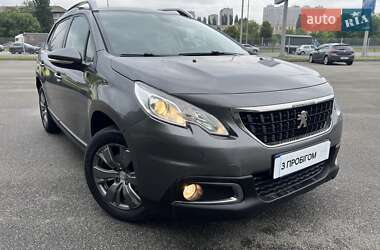 Внедорожник / Кроссовер Peugeot 2008 2016 в Киеве