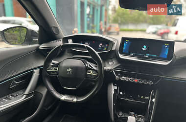 Позашляховик / Кросовер Peugeot 2008 2022 в 