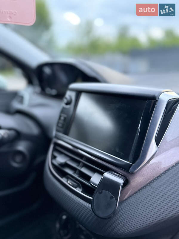 Внедорожник / Кроссовер Peugeot 2008 2014 в Рава-Русской