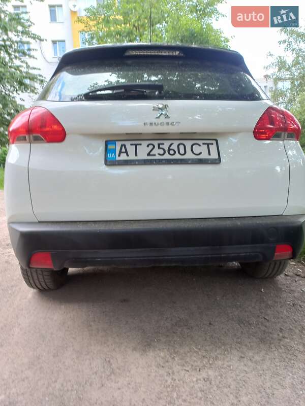 Позашляховик / Кросовер Peugeot 2008 2015 в Івано-Франківську