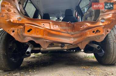 Позашляховик / Кросовер Peugeot 2008 2021 в 