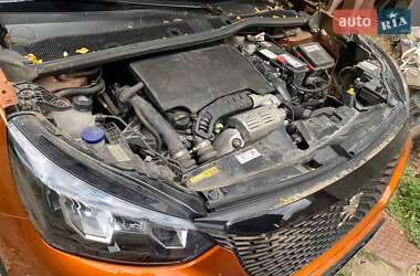 Позашляховик / Кросовер Peugeot 2008 2021 в 