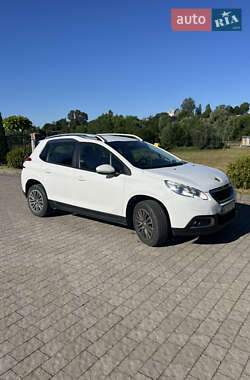 Внедорожник / Кроссовер Peugeot 2008 2016 в Львове