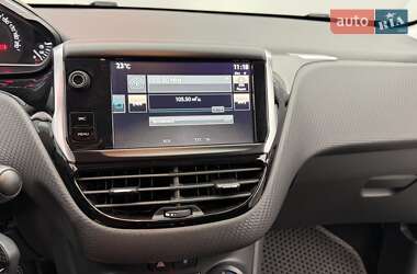 Внедорожник / Кроссовер Peugeot 2008 2016 в 