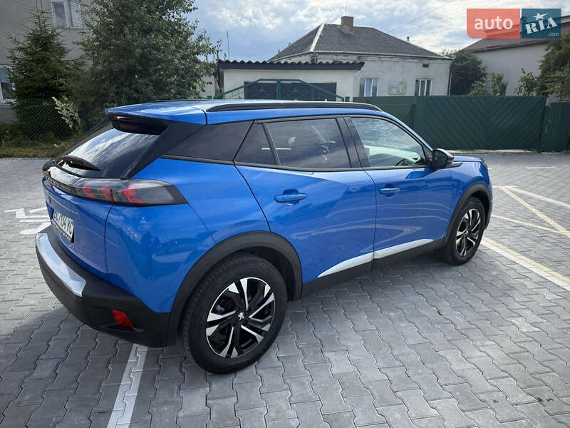 Позашляховик / Кросовер Peugeot 2008 2022 в Львові