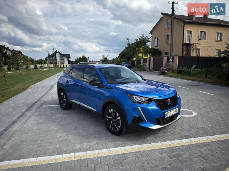 Позашляховик / Кросовер Peugeot 2008 2022 в Львові
