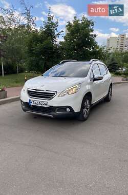 Внедорожник / Кроссовер Peugeot 2008 2016 в Киеве