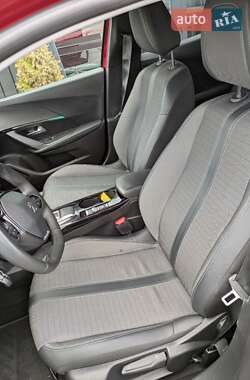 Позашляховик / Кросовер Peugeot 2008 2022 в 