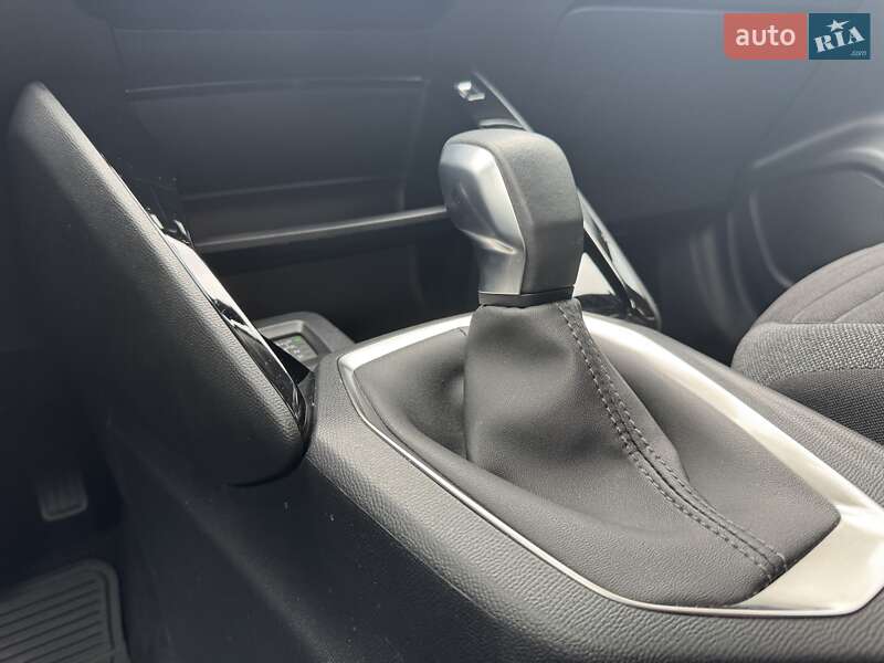 Позашляховик / Кросовер Peugeot 2008 2021 в Києві