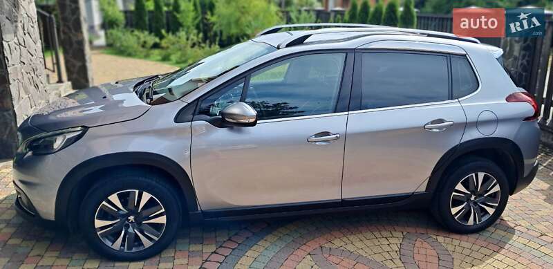Внедорожник / Кроссовер Peugeot 2008 2016 в Львове